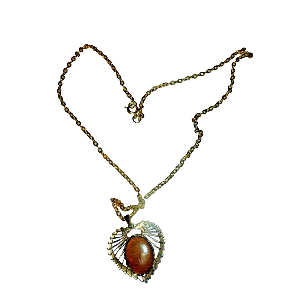 Vintage Gold Tone Heart Wire Pendant Necklace Brown Cabochon Boho Retro Style